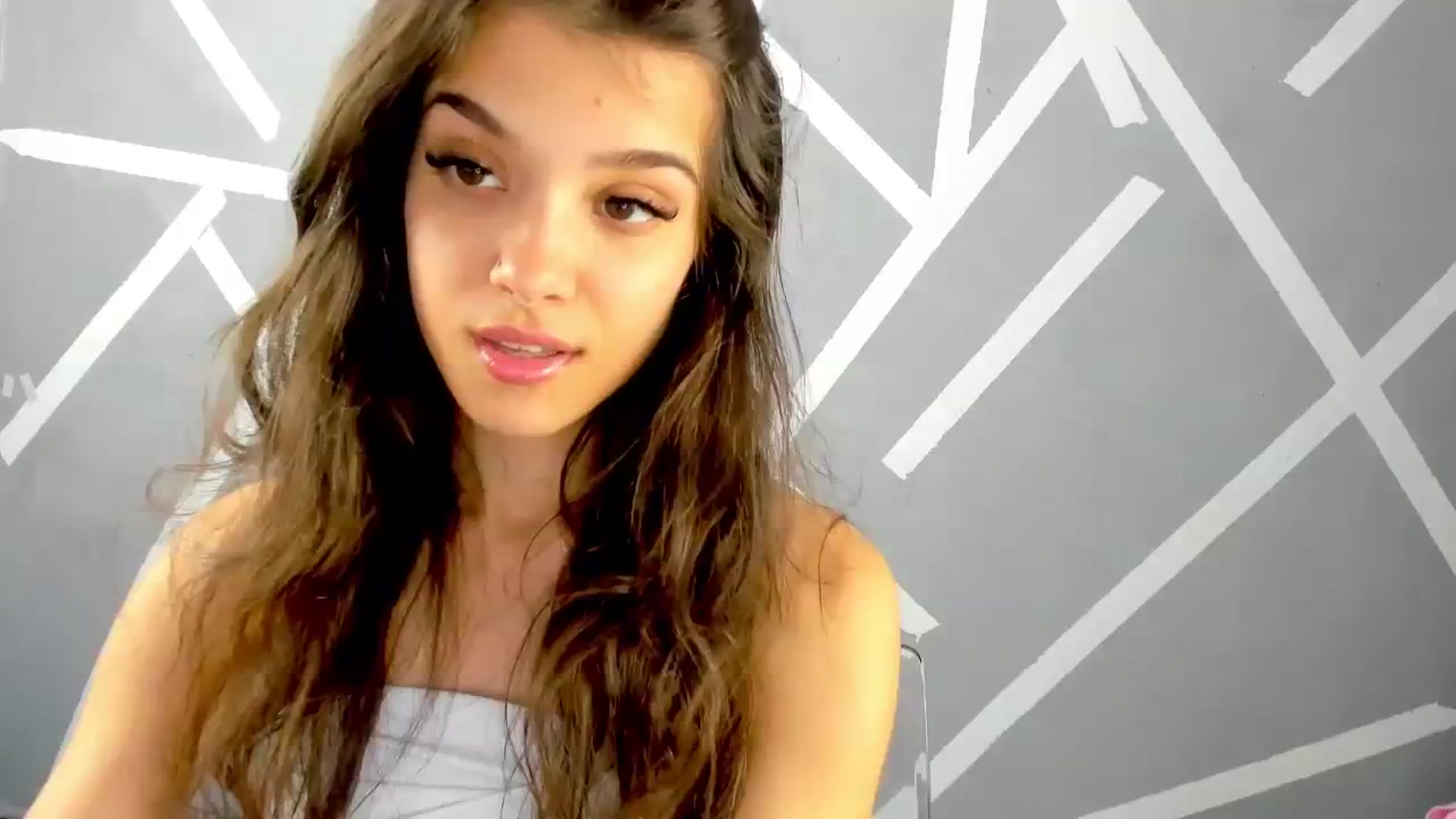 Gallery image thumbnail from BabyAylin's myfreecams stream on, 11/08/2024, 14:09 image 15 of 20
