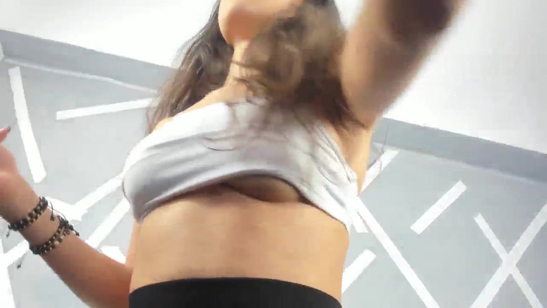 Gallery image thumbnail from BabyAylin's myfreecams stream on, 11/26/2024, 11:11 image 16 of 20