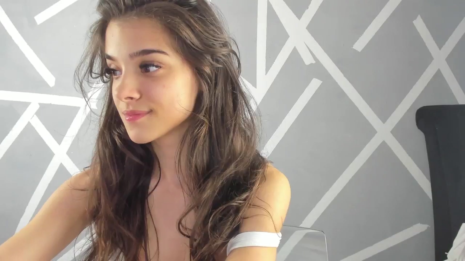 Gallery image thumbnail from BabyAylin's myfreecams stream on, 12/02/2024, 11:51 image 13 of 20