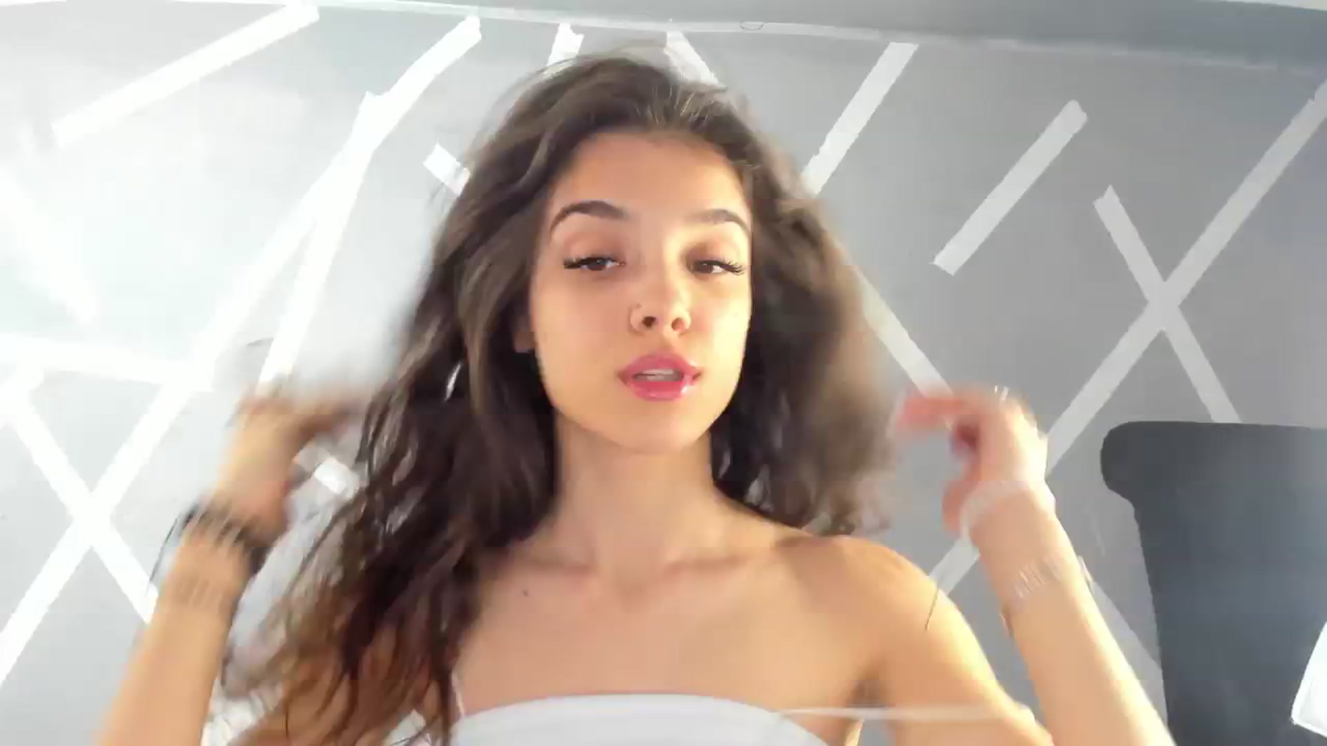 Gallery image thumbnail from BabyAylin's myfreecams stream on, 12/12/2024, 09:13 image 11 of 20