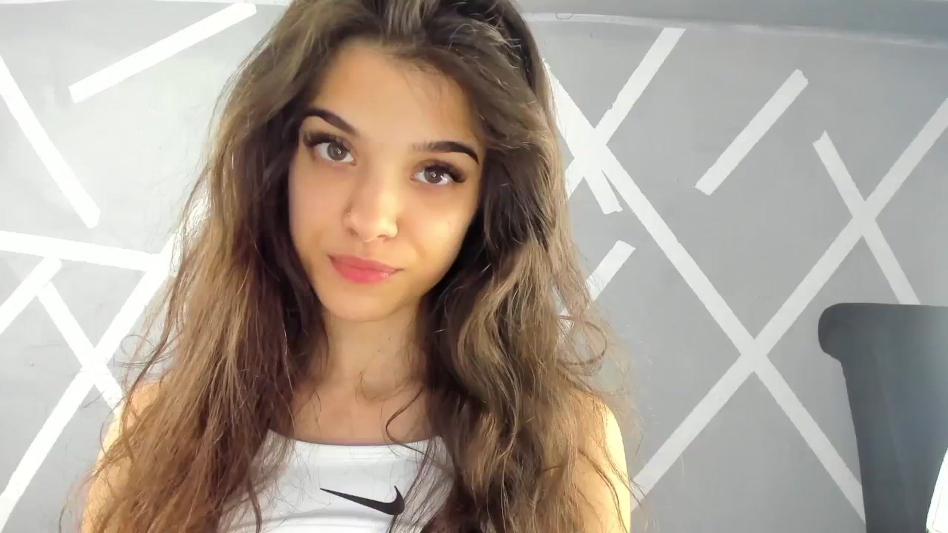 Gallery image thumbnail from BabyAylin's myfreecams stream on, 12/14/2024, 11:41 image 16 of 20