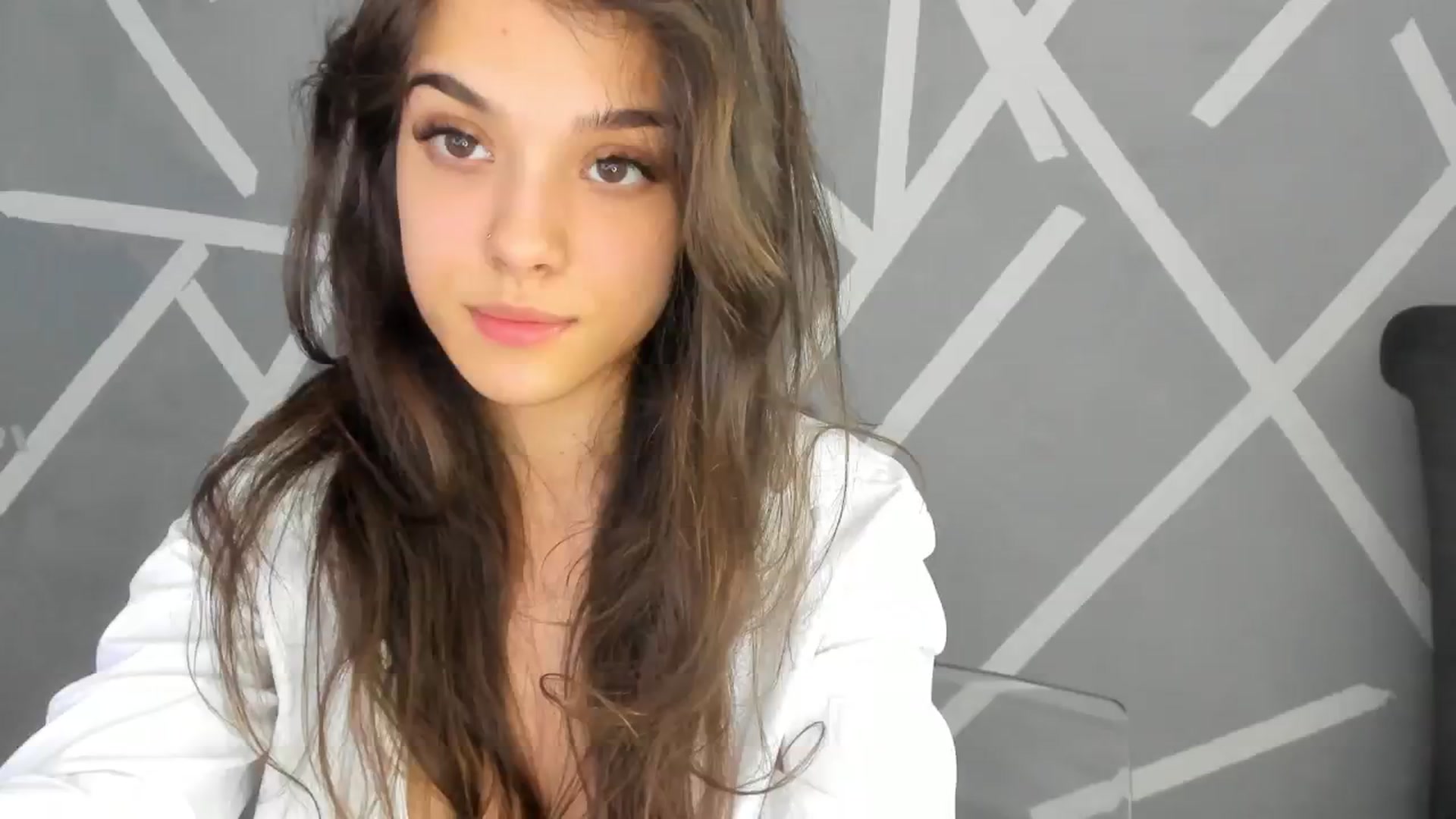 Gallery image thumbnail from BabyAylin's myfreecams stream on, 12/20/2024, 14:13 image 10 of 20