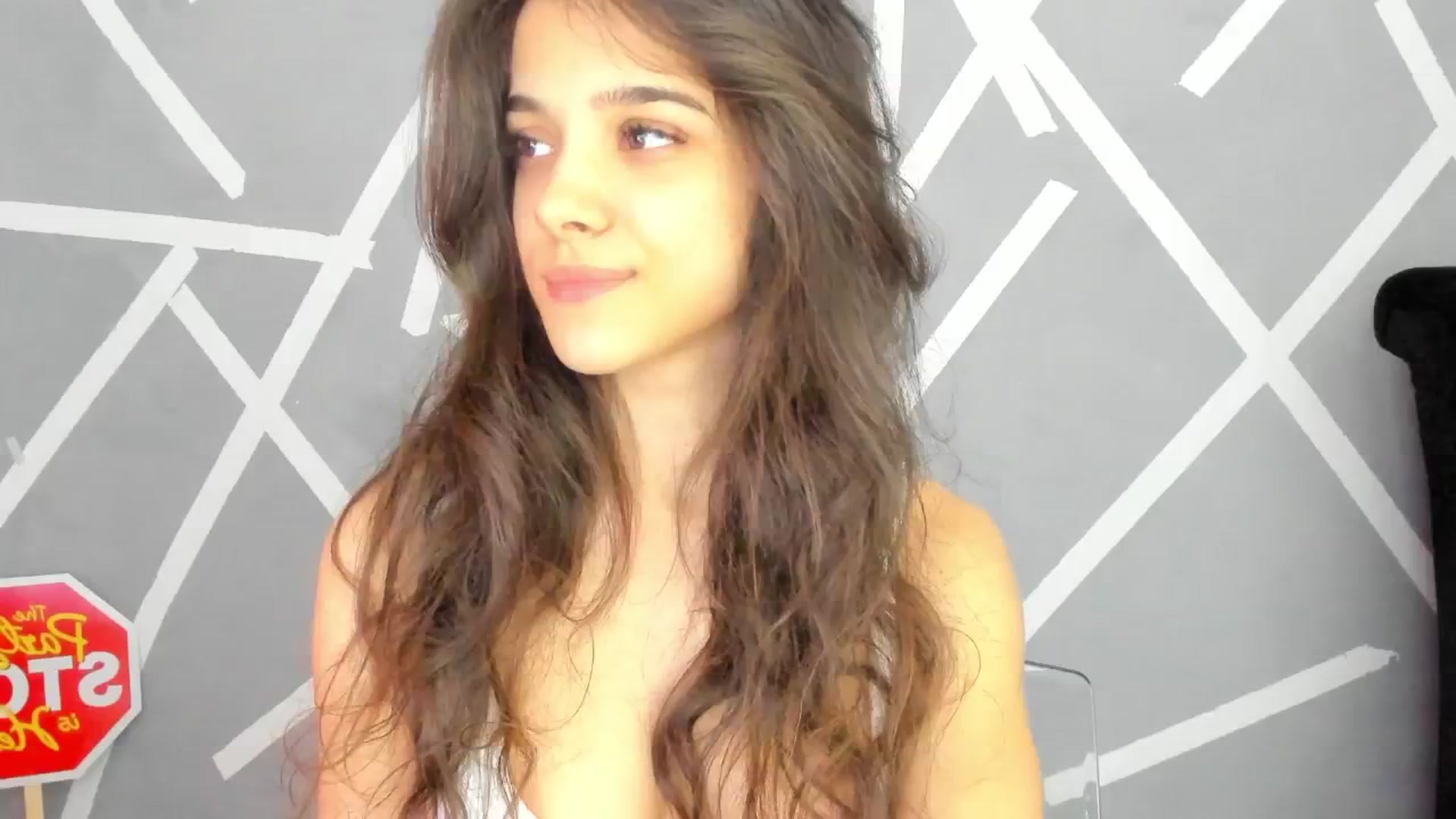 Gallery image thumbnail from BabyAylin's myfreecams stream on, 01/10/2025, 10:17 image 18 of 20