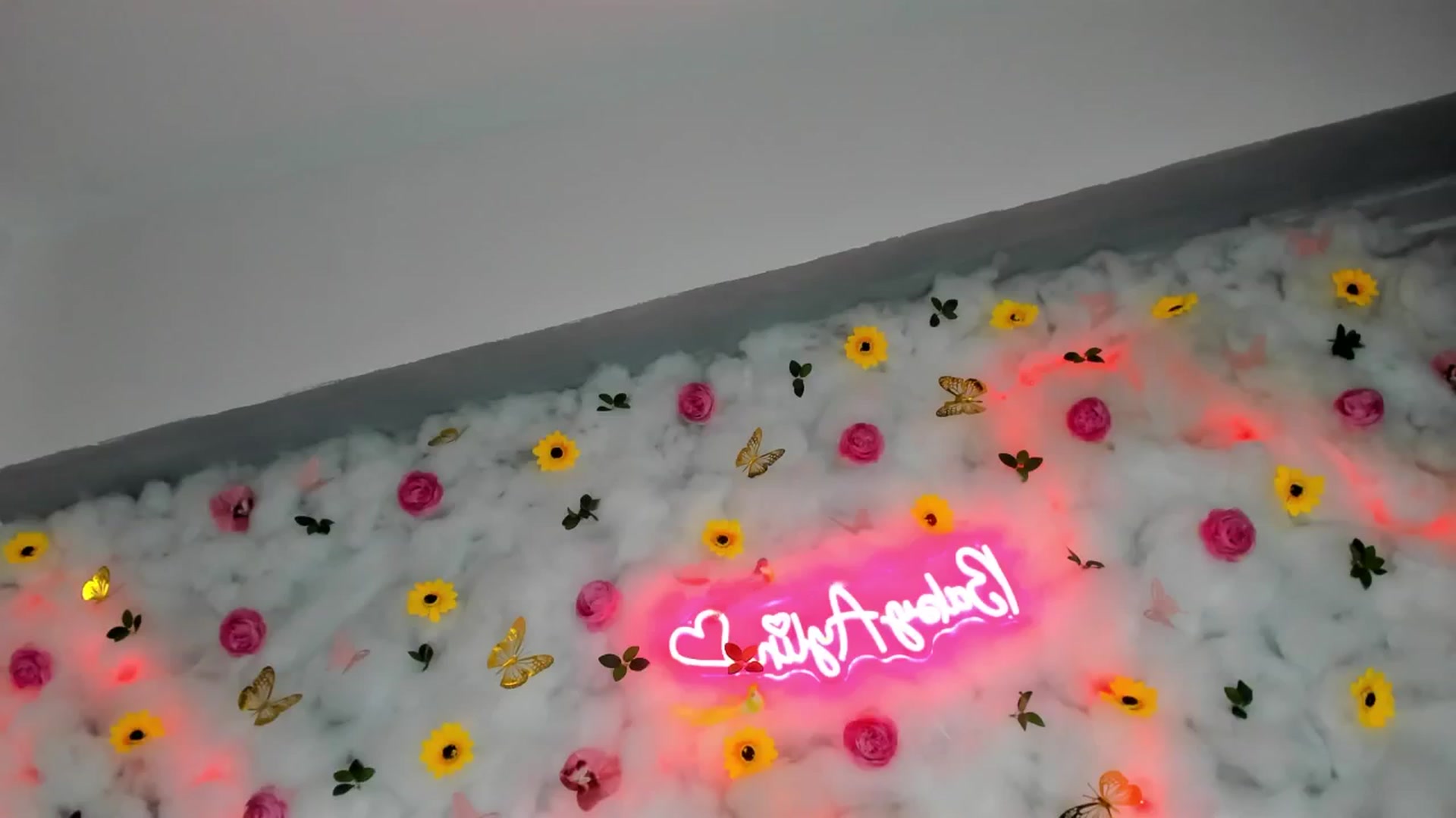 Gallery image thumbnail from BabyAylin's myfreecams stream on, 01/17/2025, 08:45 image 14 of 20