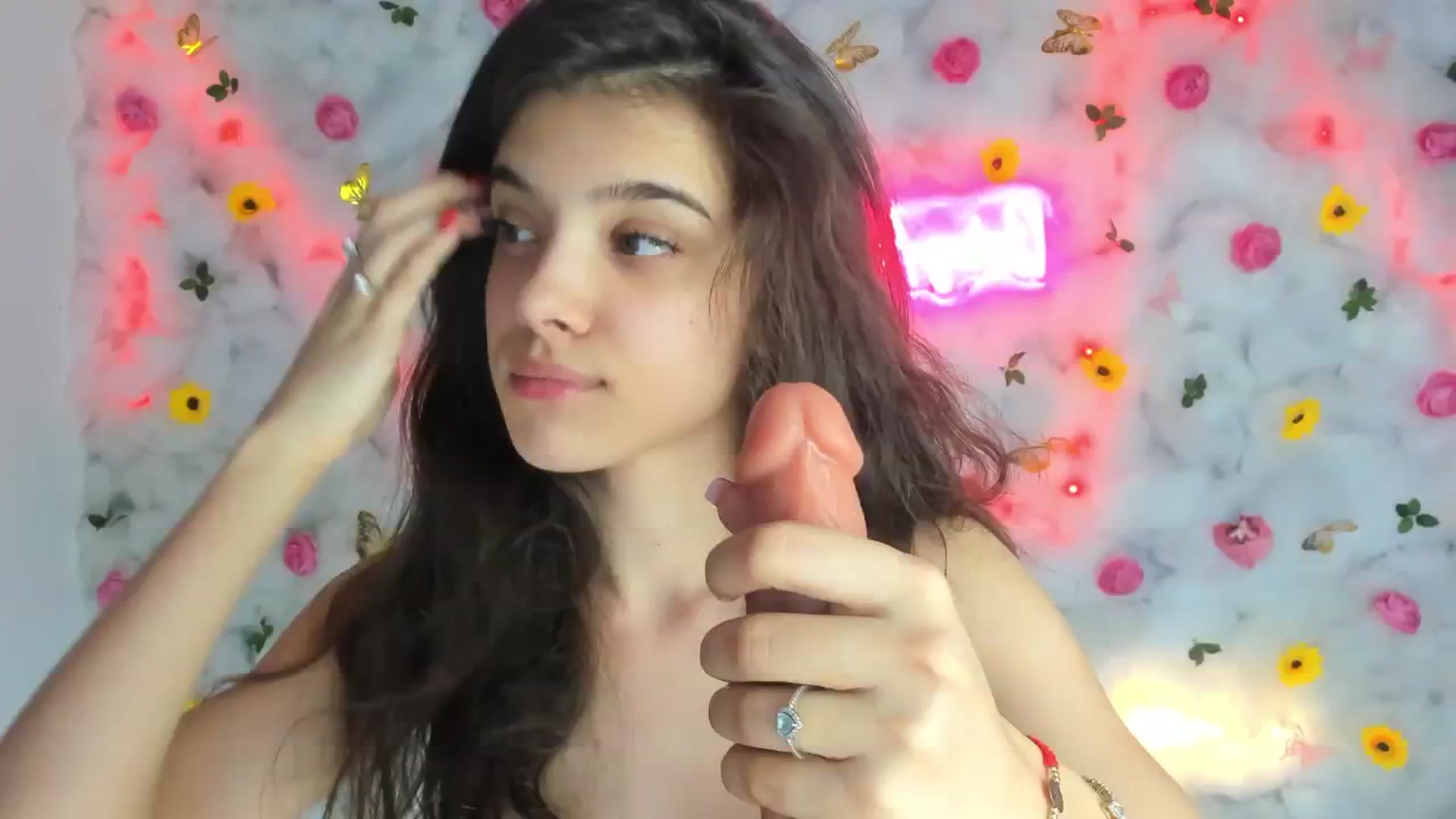 Gallery image thumbnail from BabyAylin's myfreecams stream on, 01/17/2025, 08:45 image 2 of 20