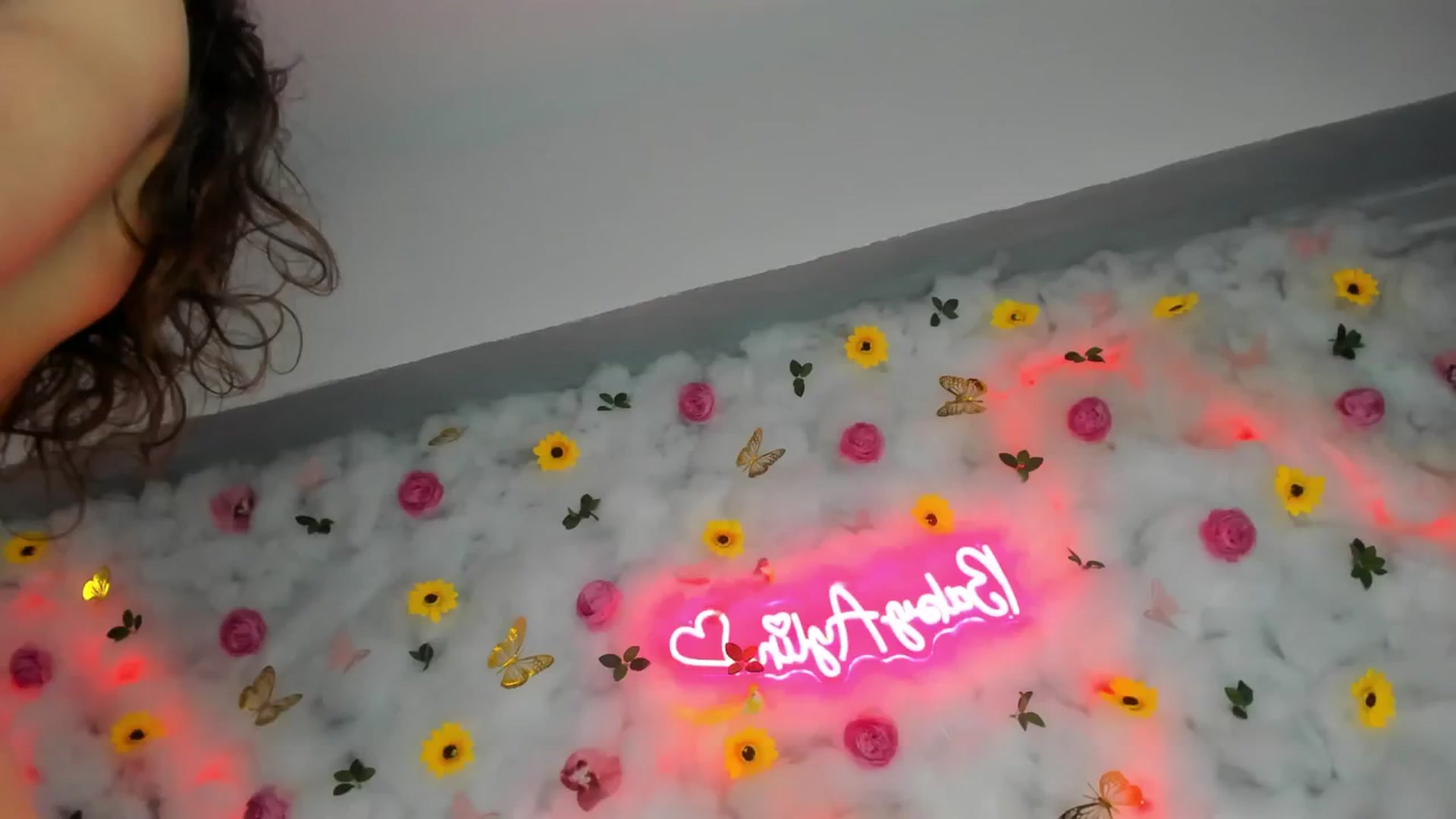 Gallery image thumbnail from BabyAylin's myfreecams stream on, 01/17/2025, 08:45 image 13 of 20