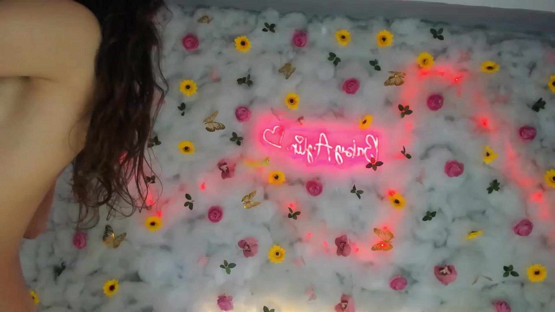 Gallery image thumbnail from BabyAylin's myfreecams stream on, 01/18/2025, 11:01 image 12 of 20