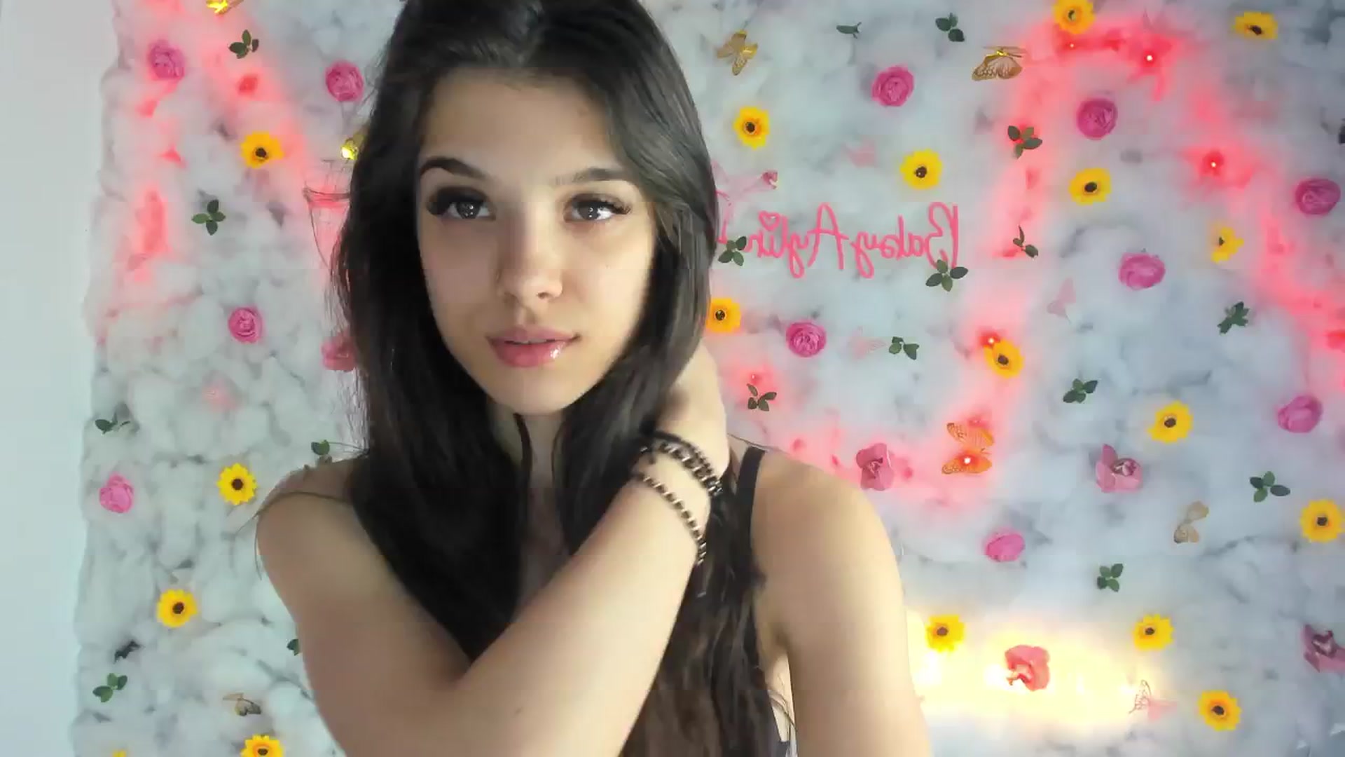 Gallery image thumbnail from BabyAylin's myfreecams stream on, 02/14/2025, 11:18 image 6 of 20