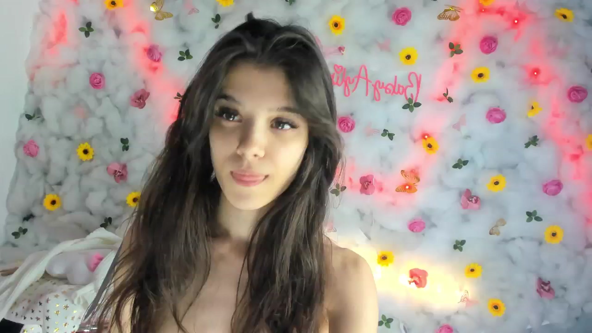Gallery image thumbnail from BabyAylin's myfreecams stream on, 02/14/2025, 12:07 image 16 of 20