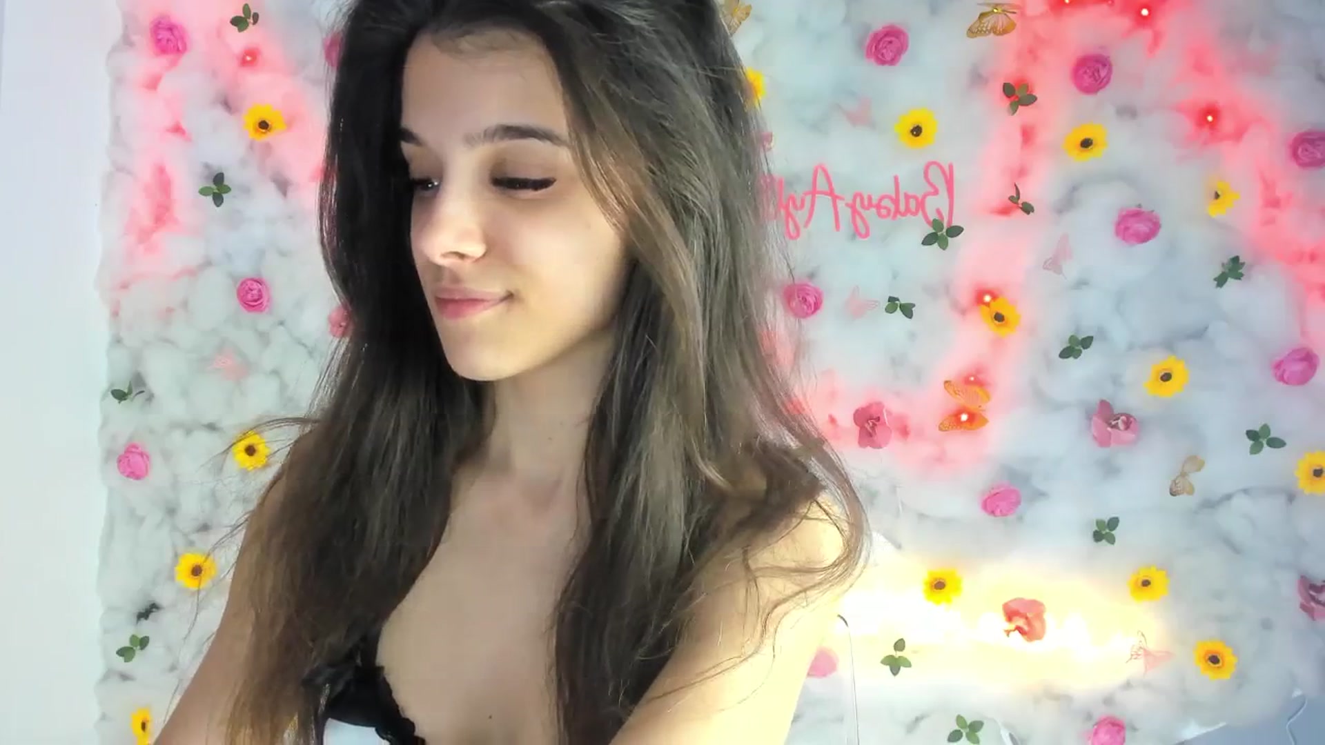 Gallery image thumbnail from BabyAylin's myfreecams stream on, 02/16/2025, 08:29 image 9 of 20
