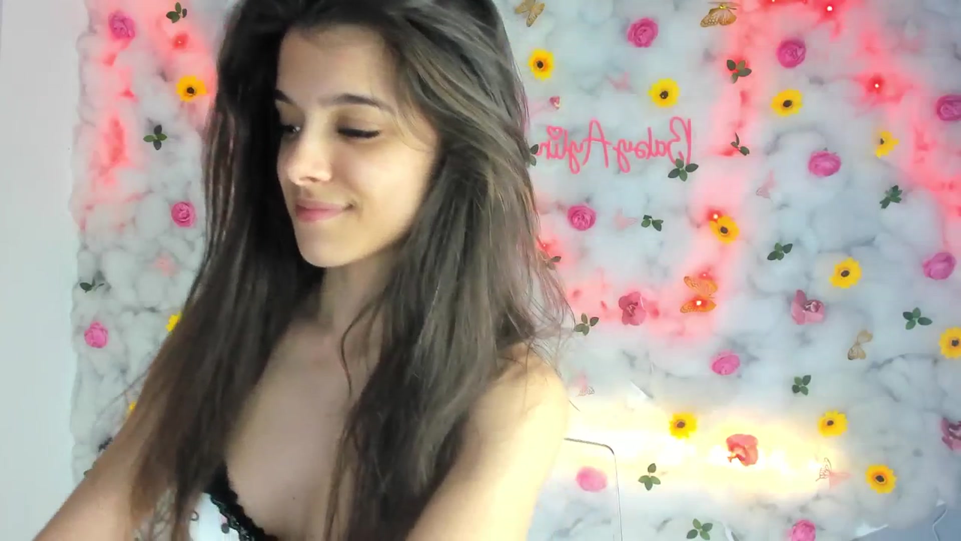 Gallery image thumbnail from BabyAylin's myfreecams stream on, 02/16/2025, 08:29 image 8 of 20