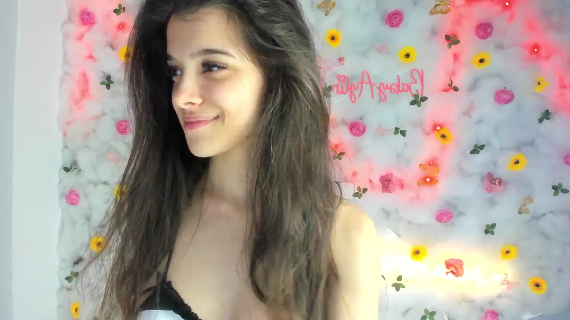 Gallery image thumbnail from BabyAylin's myfreecams stream on, 02/16/2025, 08:29 image 13 of 20