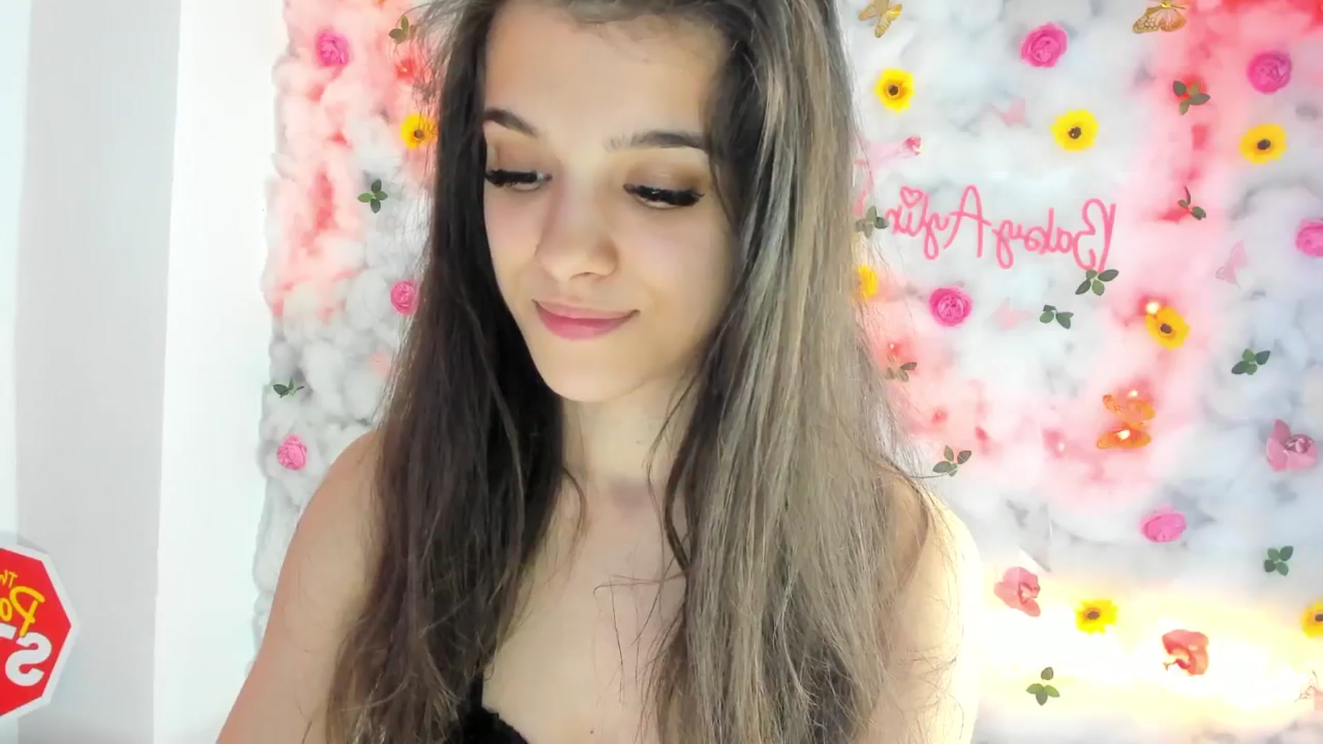 Gallery image thumbnail from BabyAylin's myfreecams stream on, 02/19/2025, 16:23 image 6 of 20