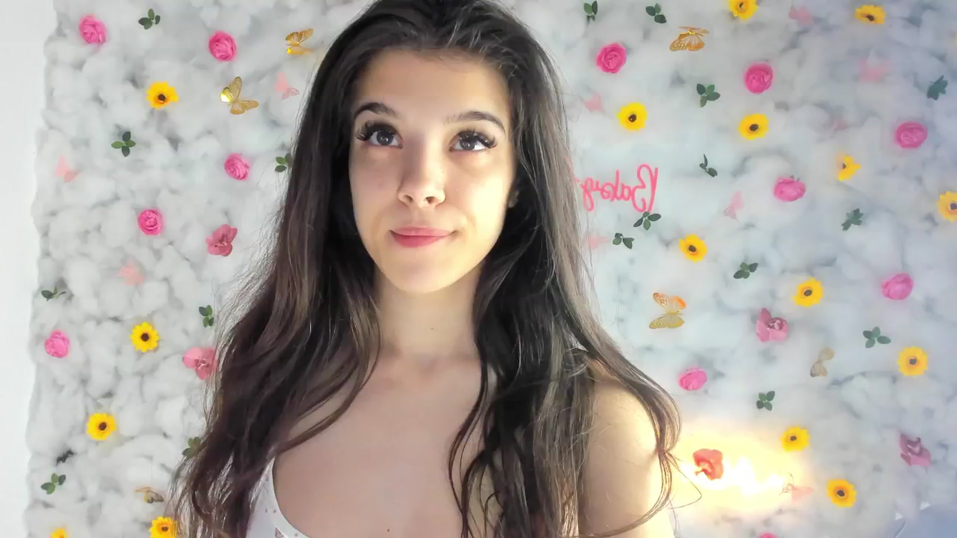 Gallery image thumbnail from BabyAylin's myfreecams stream on, 02/20/2025, 08:03 image 15 of 20