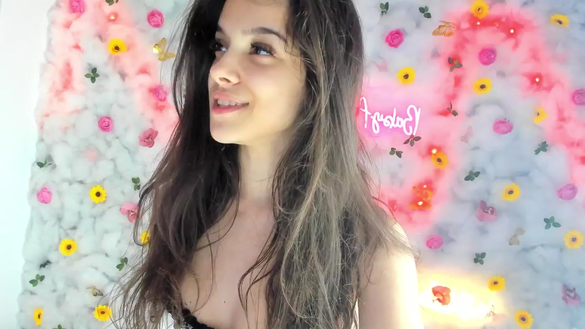 Gallery image thumbnail from BabyAylin's myfreecams stream on, 02/21/2025, 09:14 image 5 of 20