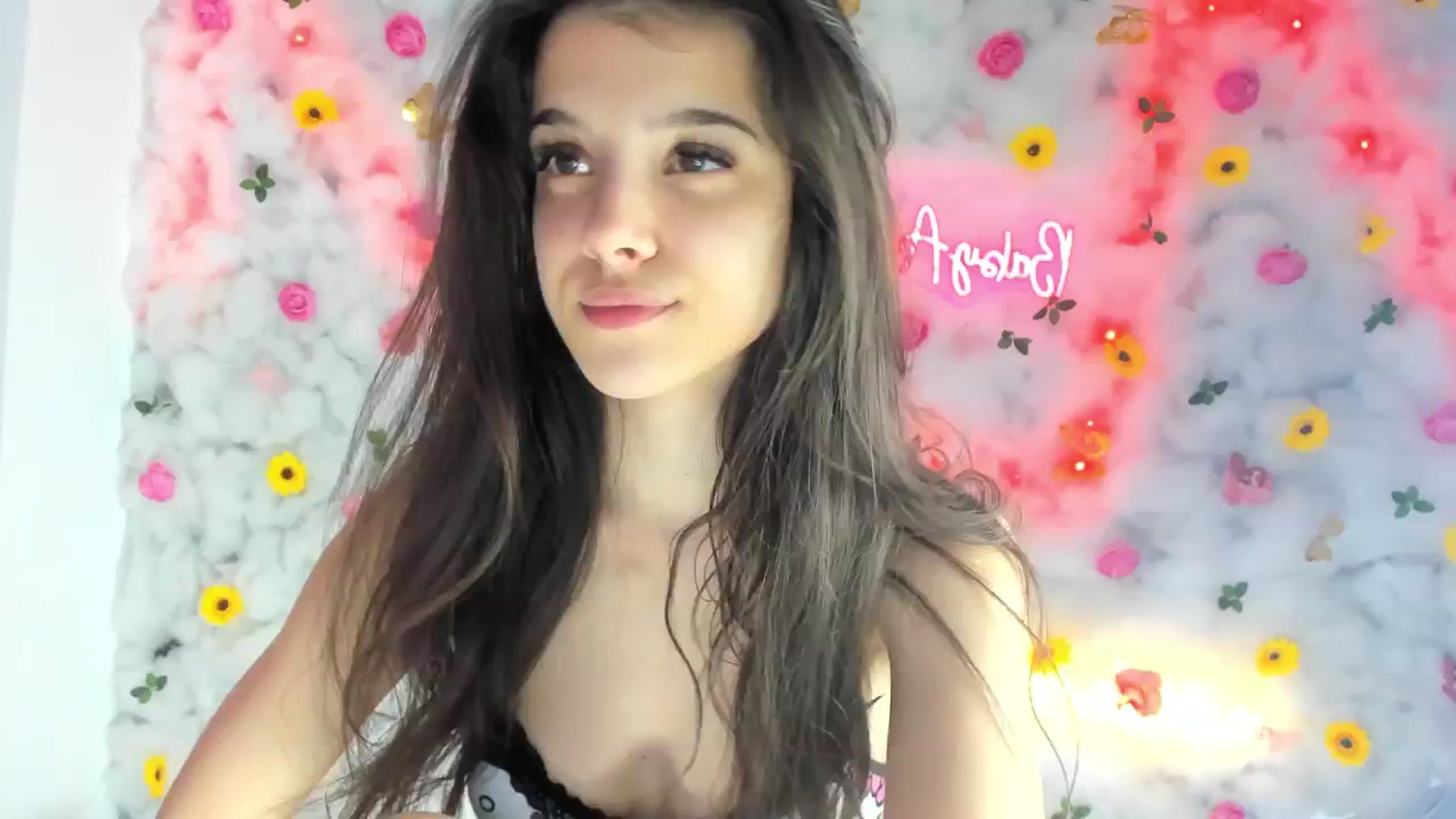 Gallery image thumbnail from BabyAylin's myfreecams stream on, 02/21/2025, 11:19 image 5 of 20