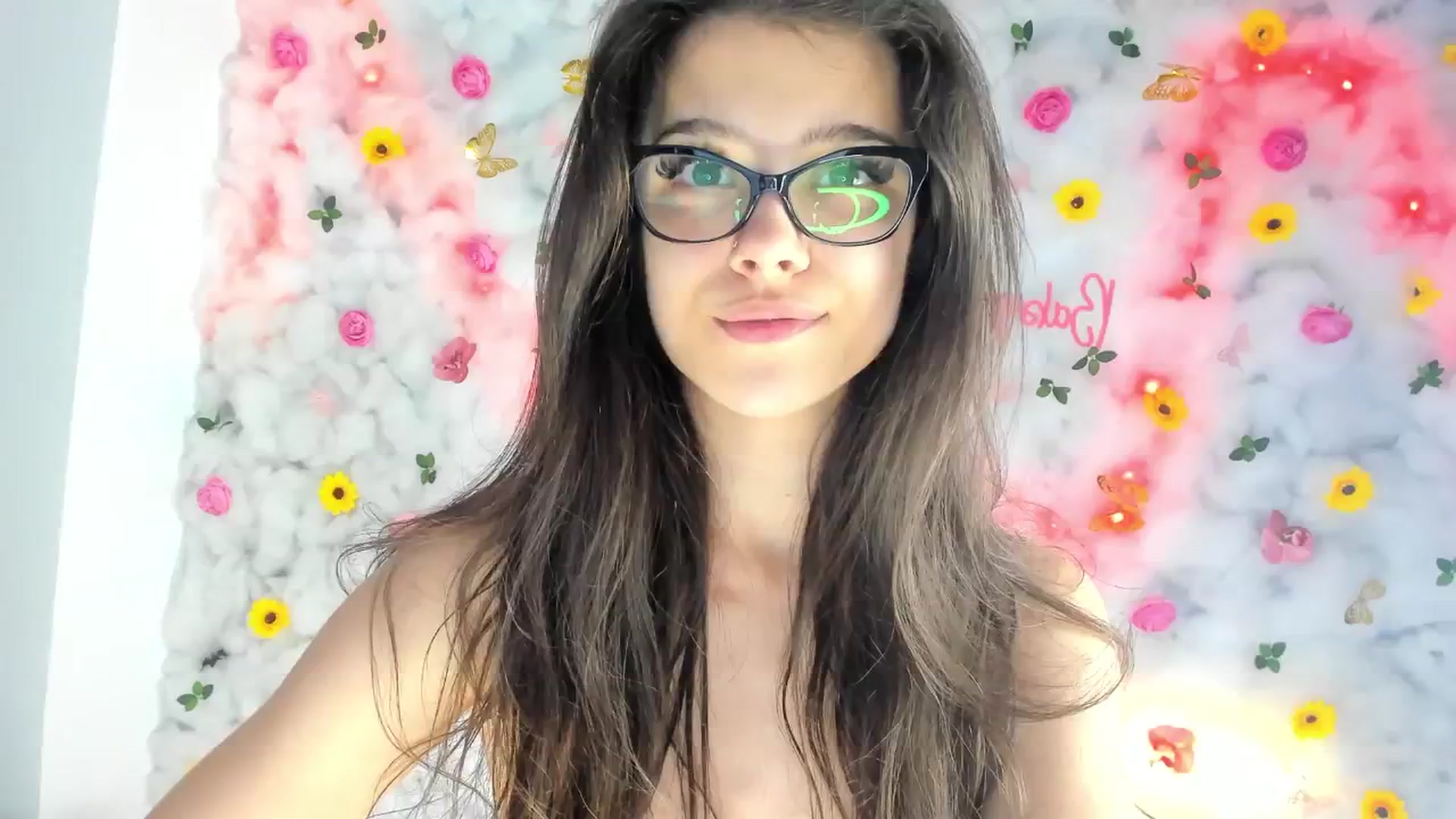 Gallery image thumbnail from BabyAylin's myfreecams stream on, 02/24/2025, 24:55 image 16 of 20
