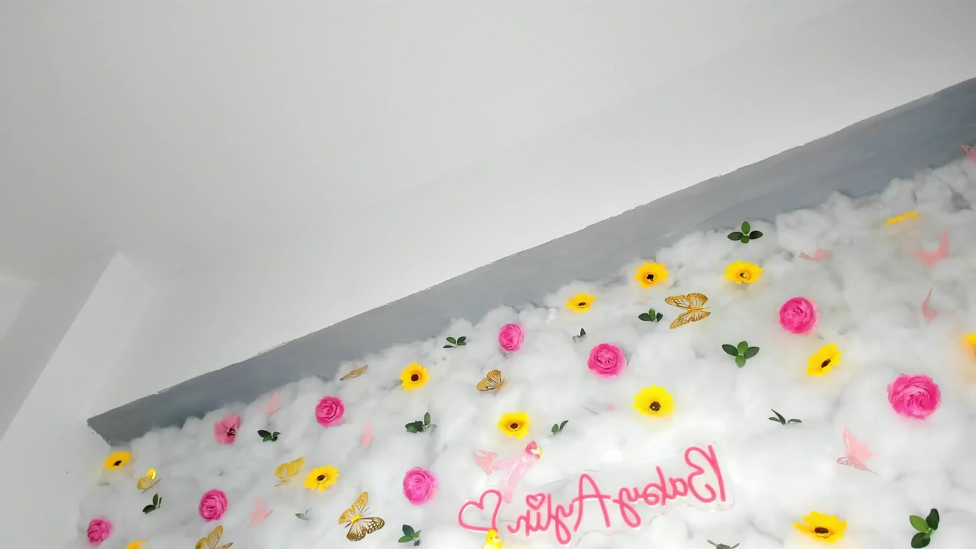 Gallery image thumbnail from BabyAylin's myfreecams stream on, 03/01/2025, 12:04 image 11 of 20