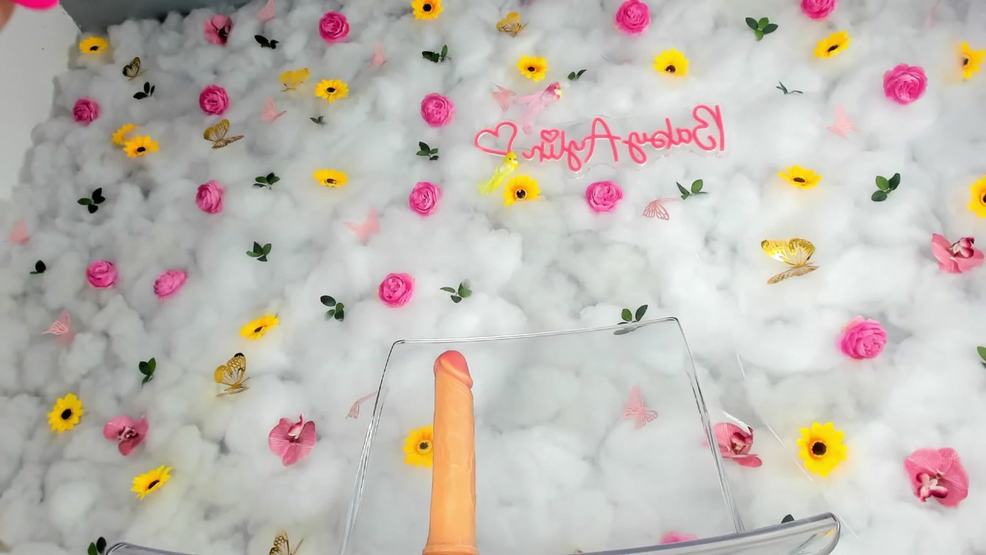 Gallery image thumbnail from BabyAylin's myfreecams stream on, 03/03/2025, 21:21 image 12 of 20
