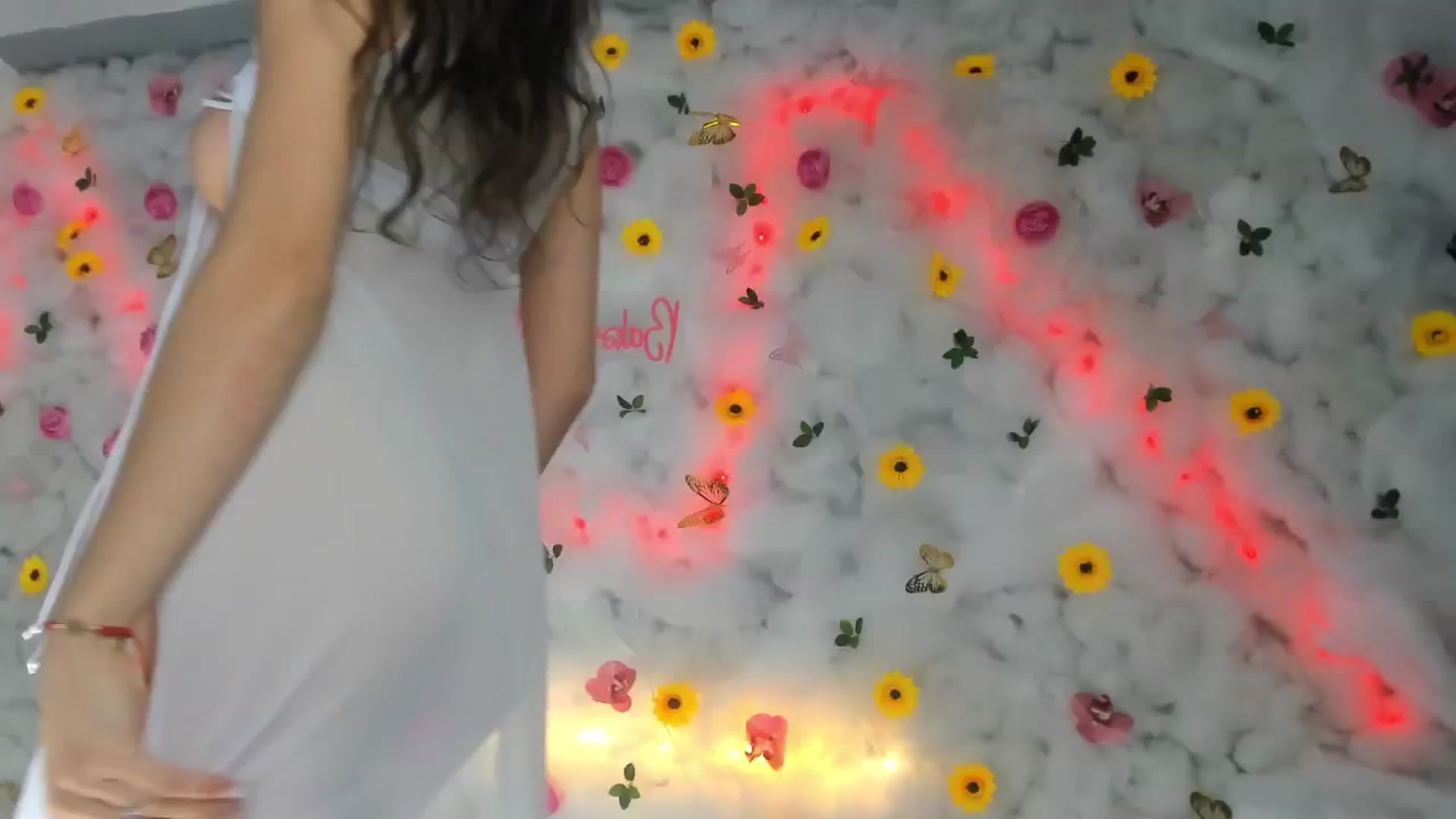 Gallery image thumbnail from BabyAylin's myfreecams stream on, 03/16/2025, 09:09 image 2 of 20