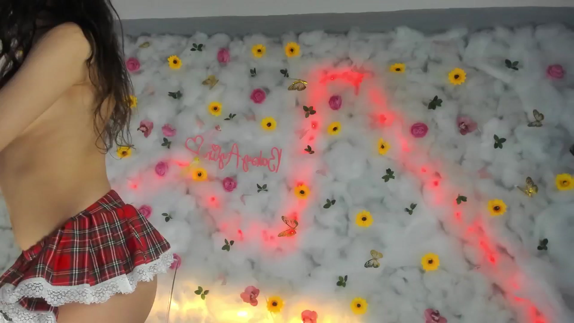 Gallery image thumbnail from BabyAylin's myfreecams stream on, 03/17/2025, 14:15 image 6 of 20