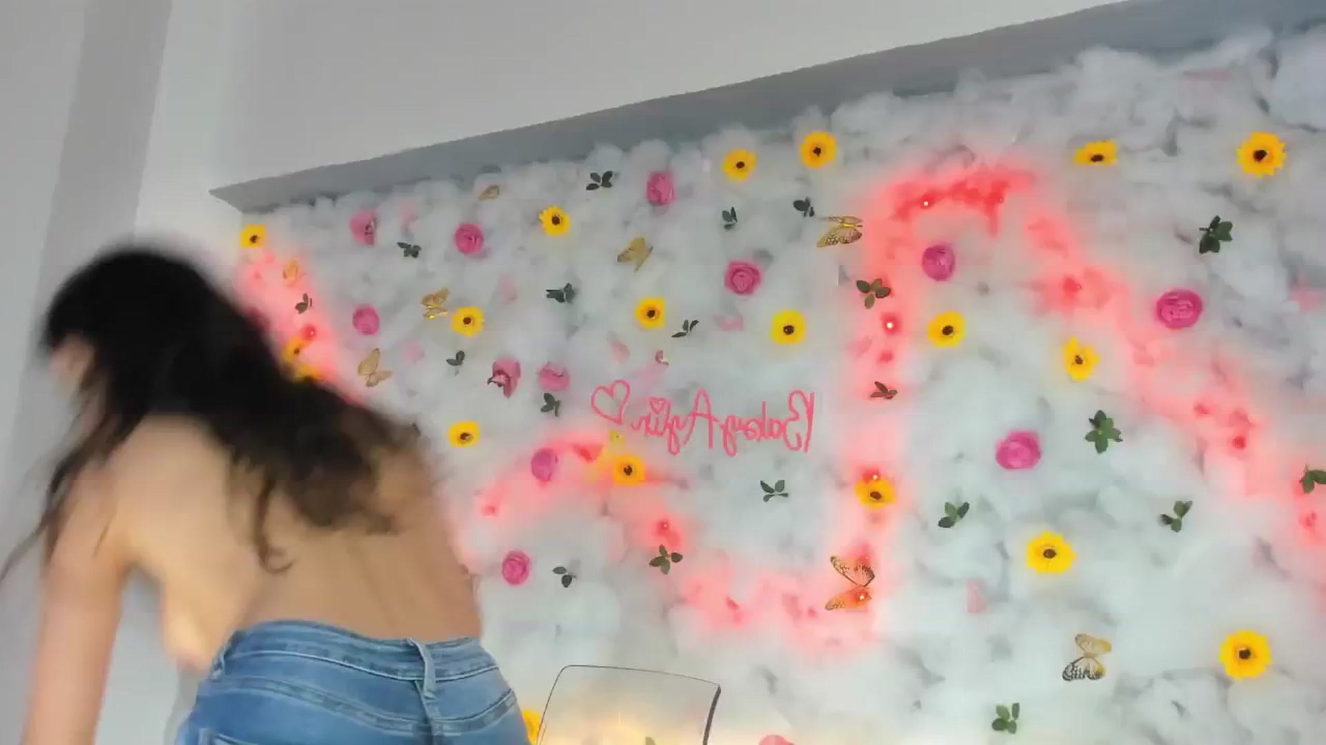 Gallery image thumbnail from BabyAylin's myfreecams stream on, 03/22/2025, 13:30 image 18 of 20