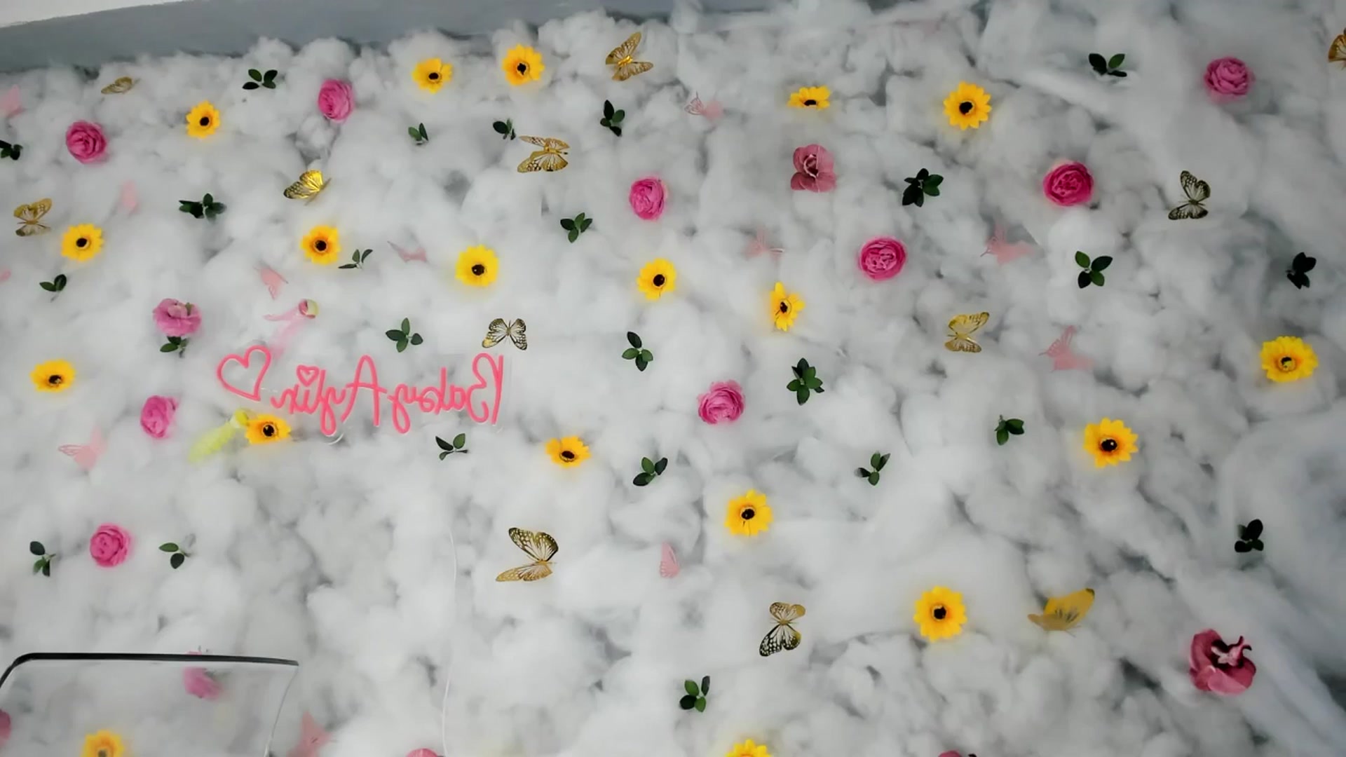 Gallery image thumbnail from BabyAylin's myfreecams stream on, 04/22/2025, 10:30 image 17 of 20