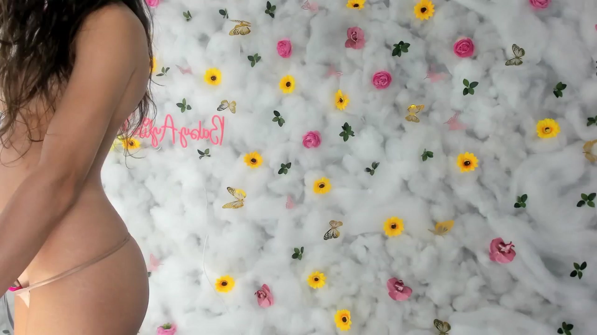 Gallery image thumbnail from BabyAylin's myfreecams stream on, 04/25/2025, 09:12 image 20 of 20