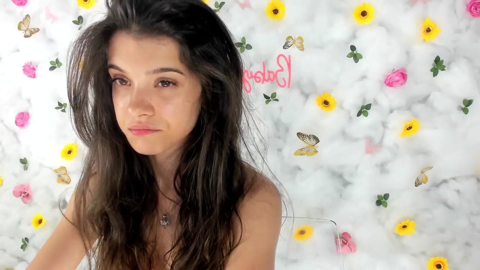 Gallery image thumbnail from BabyAylin's myfreecams stream on, 04/25/2025, 14:20 image 8 of 20