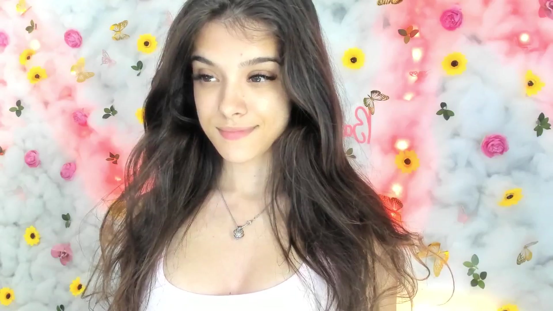 Gallery image thumbnail from BabyAylin's myfreecams stream on, 05/02/2025, 11:35 image 6 of 20
