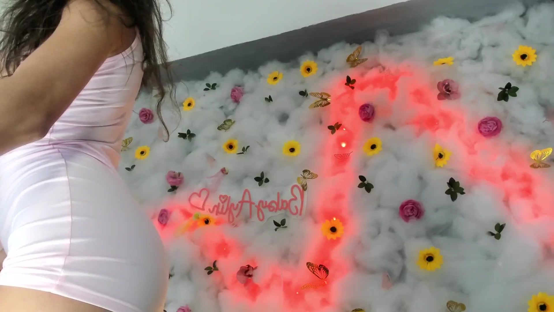 Gallery image thumbnail from BabyAylin's myfreecams stream on, 05/02/2025, 11:35 image 13 of 20
