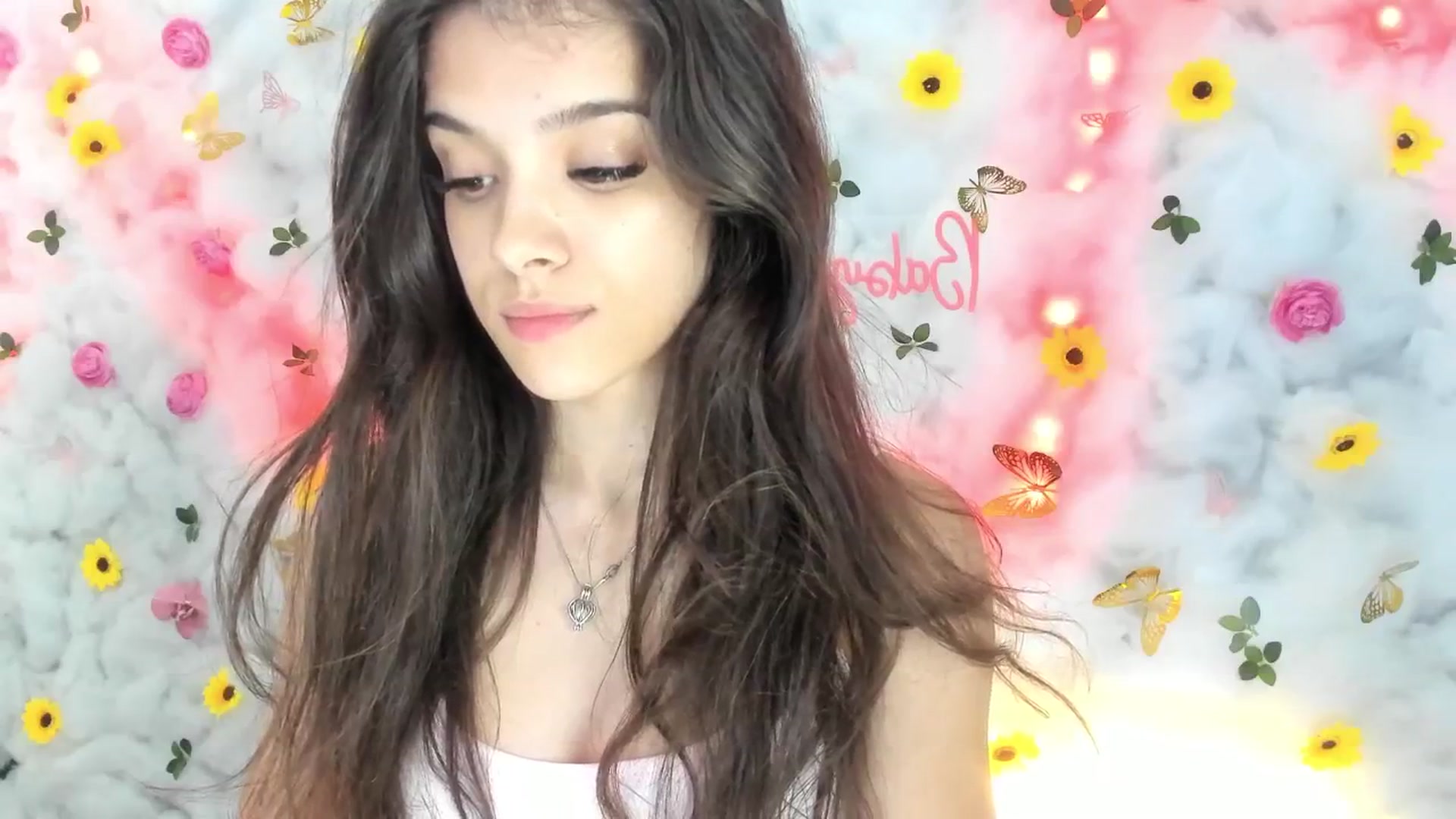Gallery image thumbnail from BabyAylin's myfreecams stream on, 05/02/2025, 11:35 image 10 of 20