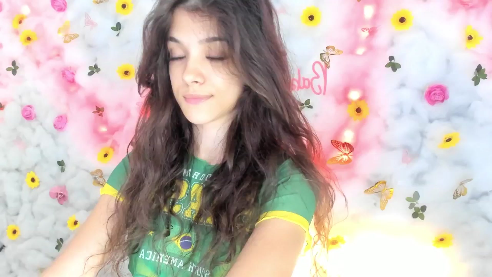 Gallery image thumbnail from BabyAylin's myfreecams stream on, 05/06/2025, 10:28 image 3 of 20
