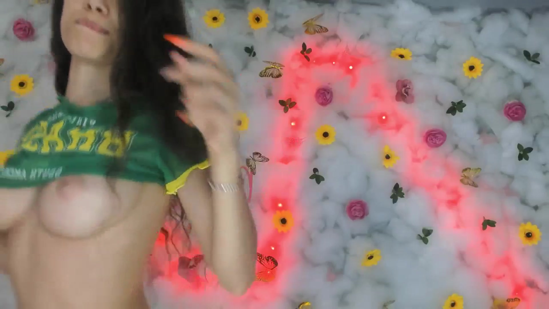 Gallery image thumbnail from BabyAylin's myfreecams stream on, 05/06/2025, 13:22 image 13 of 20