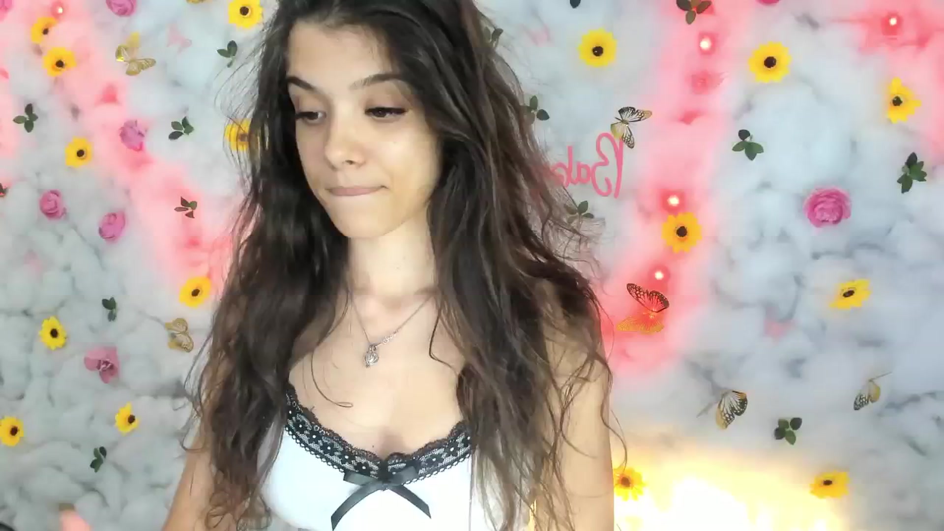 Gallery image thumbnail from BabyAylin's myfreecams stream on, 05/09/2025, 10:40 image 15 of 20