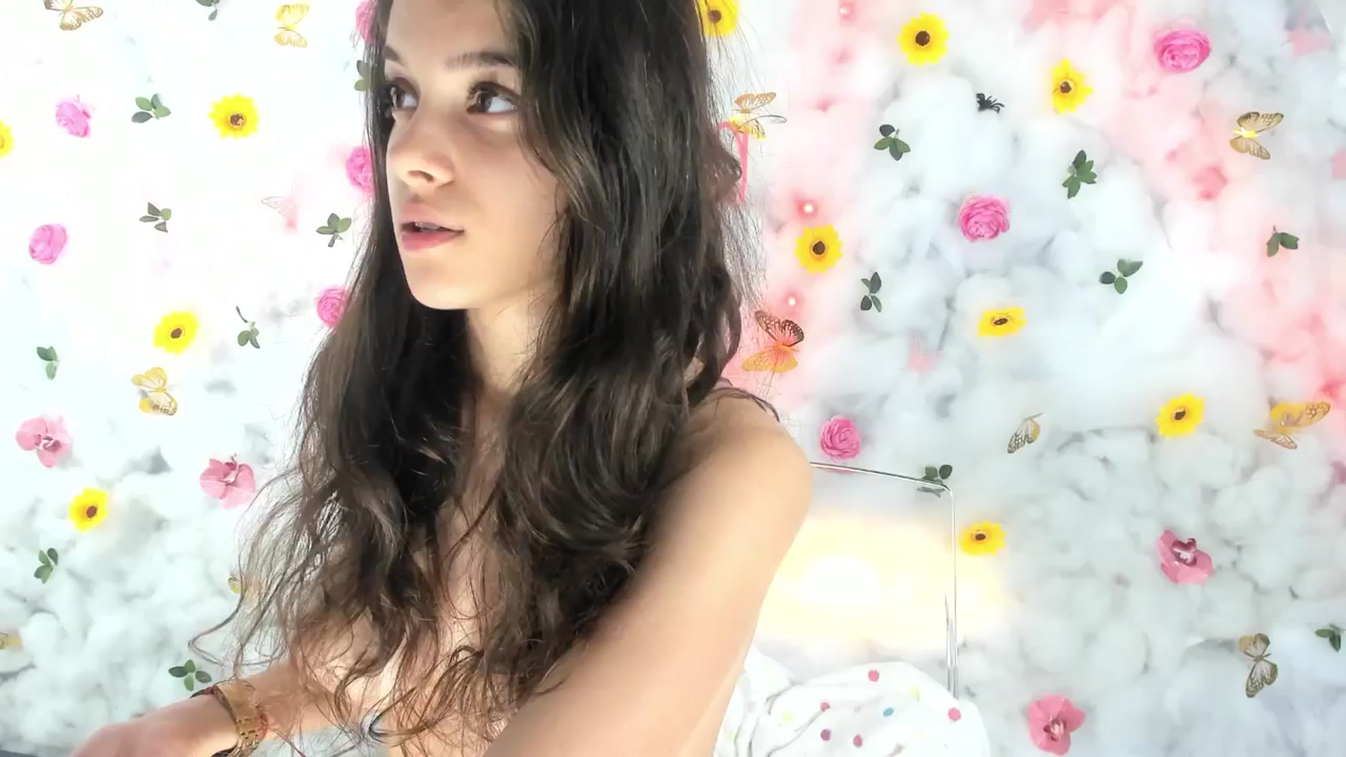 Gallery image thumbnail from BabyAylin's myfreecams stream on, 05/29/2025, 09:26 image 1 of 20