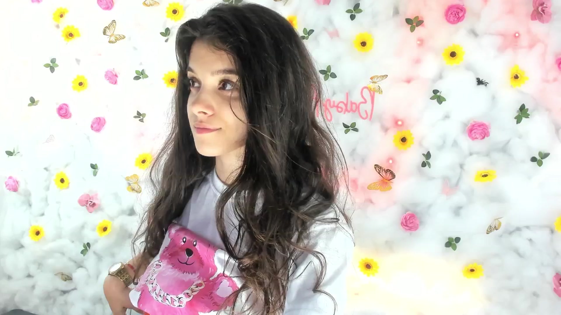 Gallery image thumbnail from BabyAylin's myfreecams stream on, 06/03/2025, 10:40 image 15 of 20