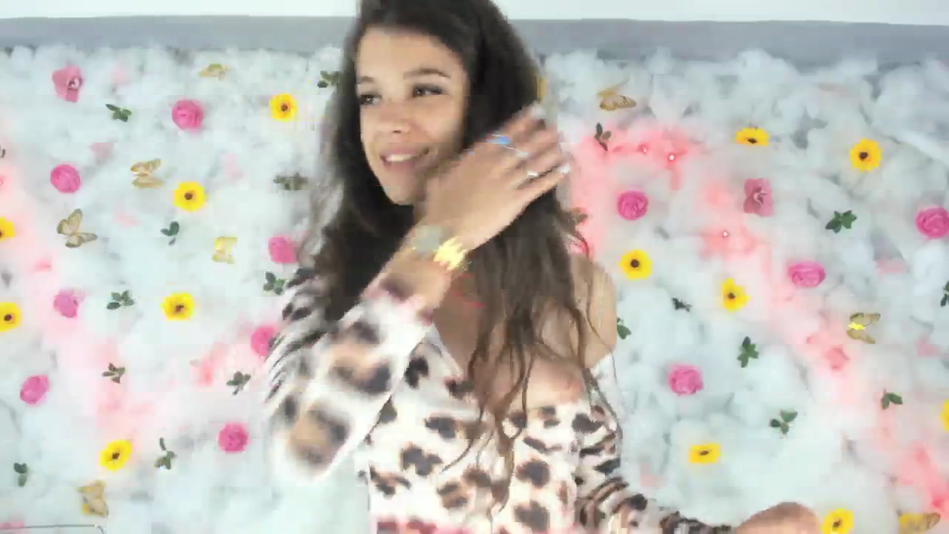 Gallery image thumbnail from BabyAylin's myfreecams stream on, 06/06/2025, 10:56 image 17 of 20