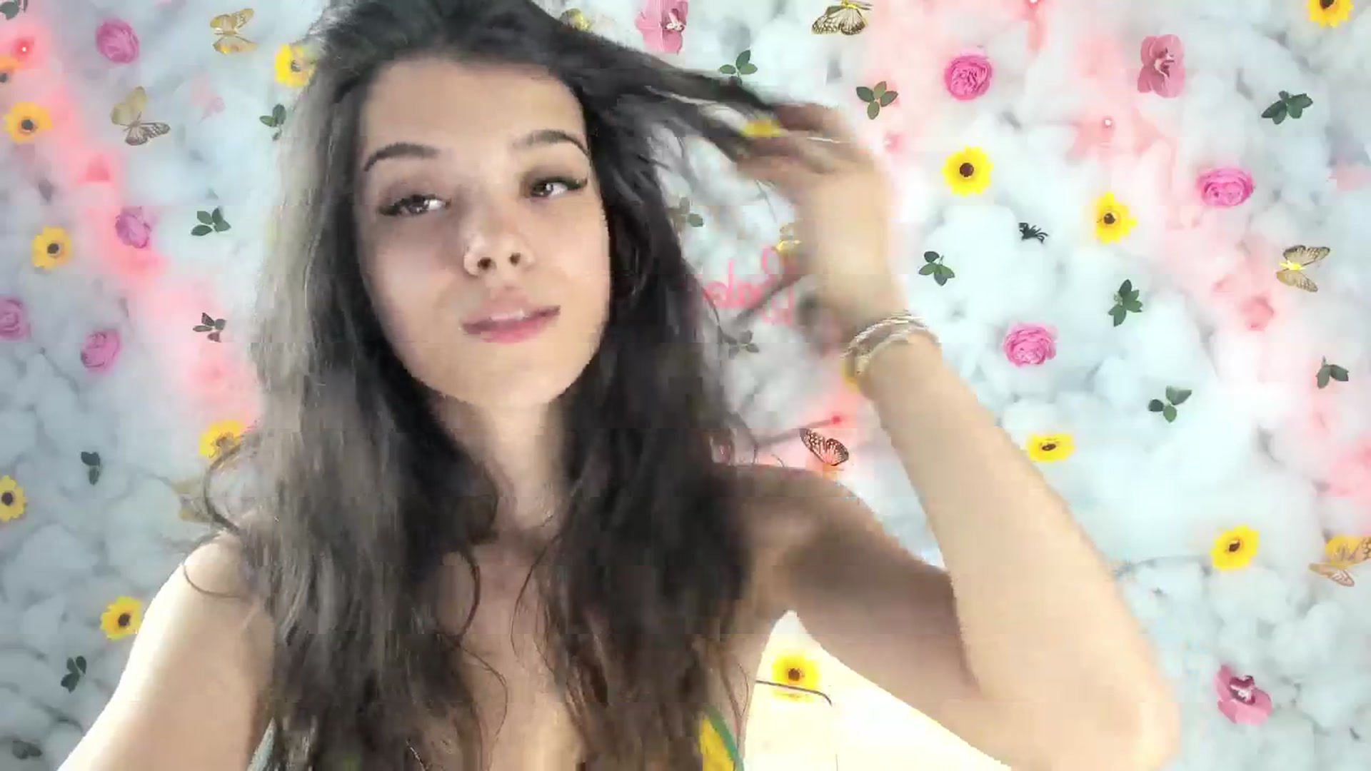 Gallery image thumbnail from BabyAylin's myfreecams stream on, 06/15/2025, 10:22 image 9 of 20