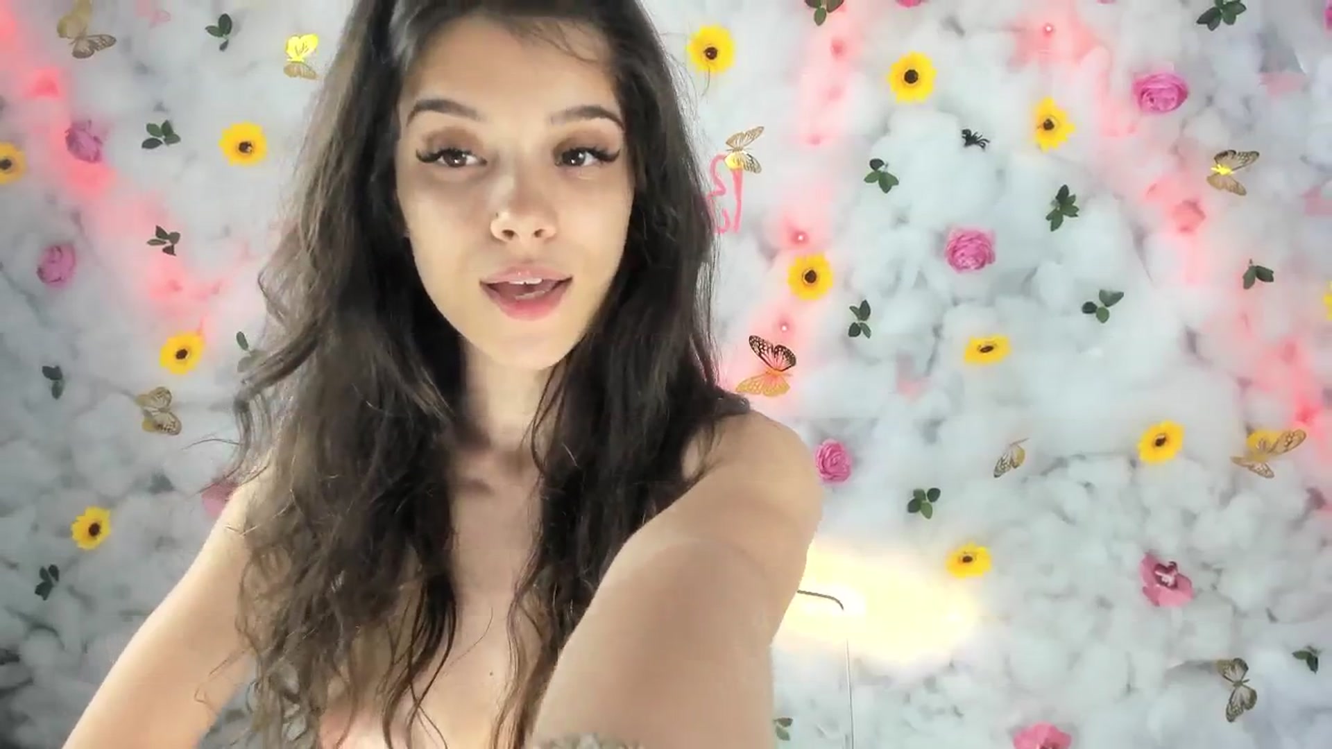Gallery image thumbnail from BabyAylin's myfreecams stream on, 06/15/2025, 13:10 image 17 of 20