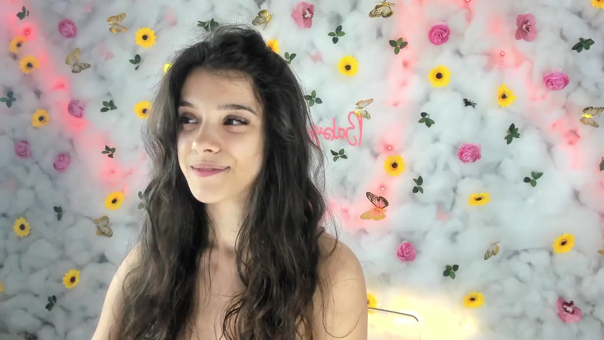 Gallery image thumbnail from BabyAylin's myfreecams stream on, 06/15/2025, 13:10 image 6 of 20