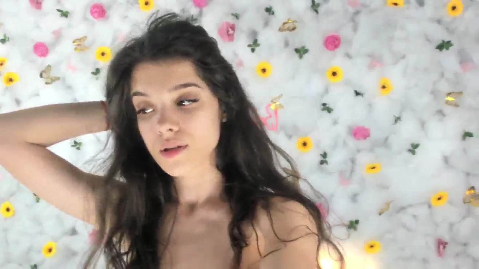 Gallery image thumbnail from BabyAylin's myfreecams stream on, 06/19/2025, 10:50 image 6 of 20