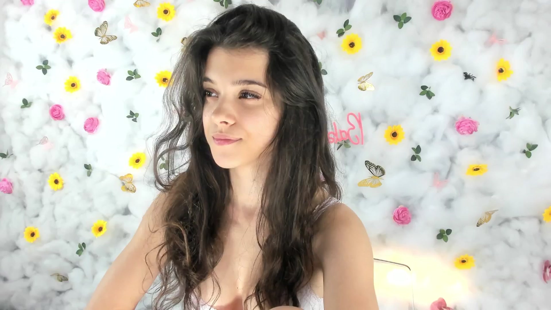 Gallery image thumbnail from BabyAylin's myfreecams stream on, 06/20/2025, 08:32 image 20 of 20