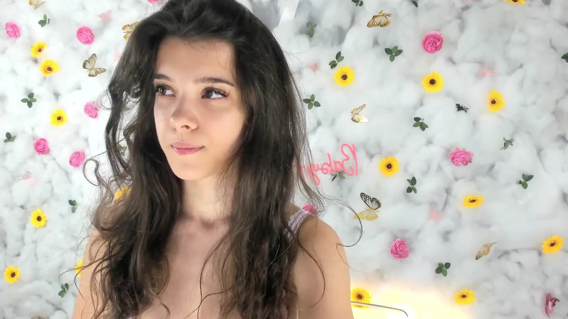 Gallery image thumbnail from BabyAylin's myfreecams stream on, 06/20/2025, 08:32 image 17 of 20