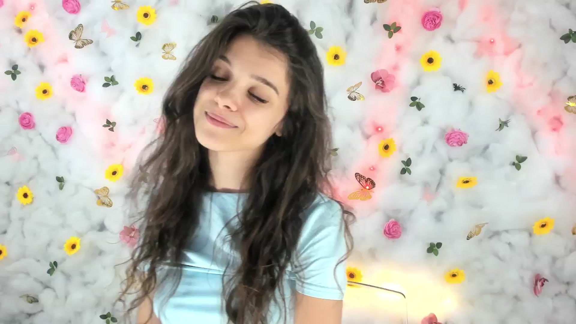 Gallery image thumbnail from BabyAylin's myfreecams stream on, 06/22/2025, 07:59 image 11 of 20