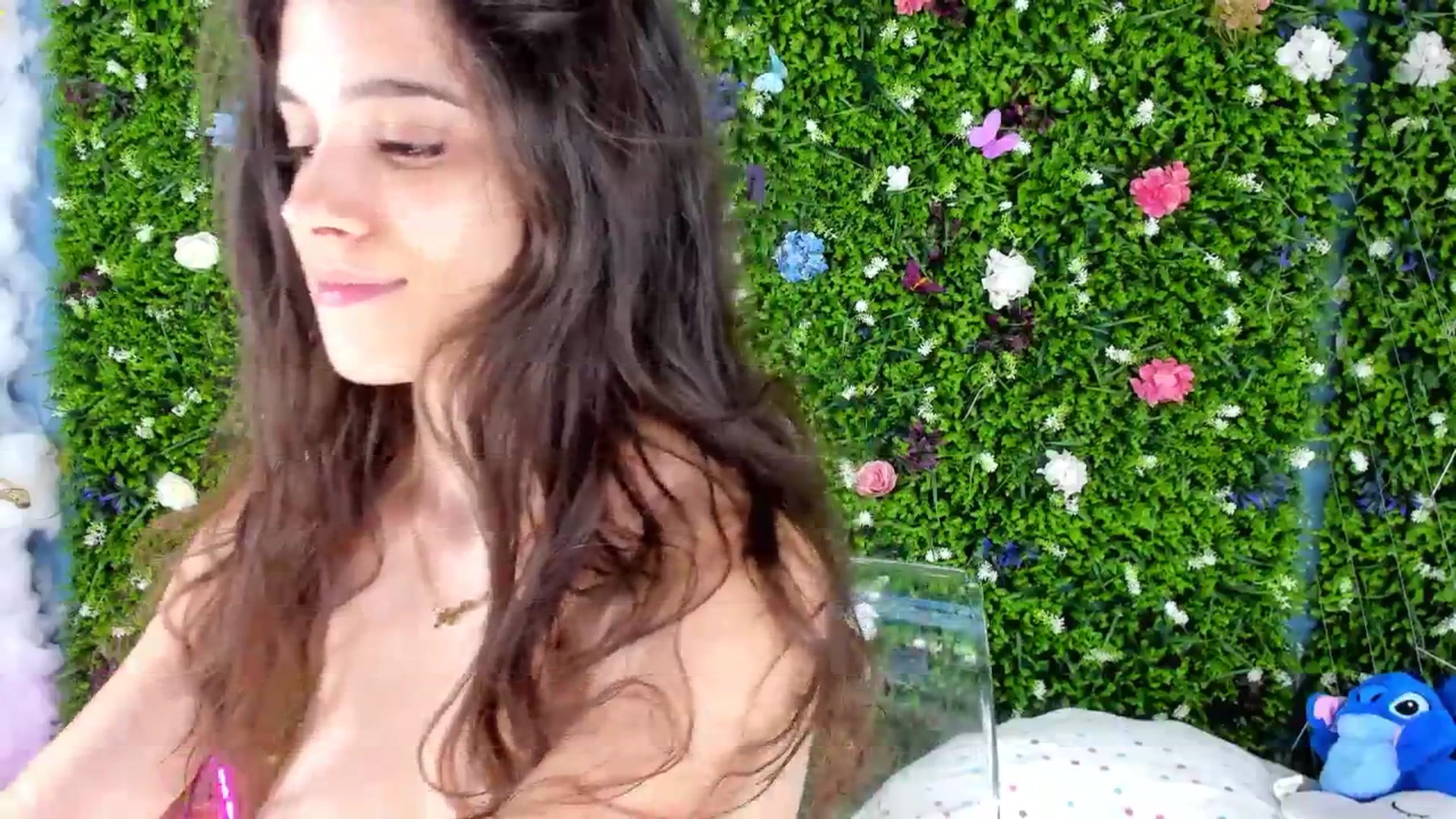 Gallery image thumbnail from BabyAylin's myfreecams stream on, 07/04/2025, 08:11 image 8 of 20