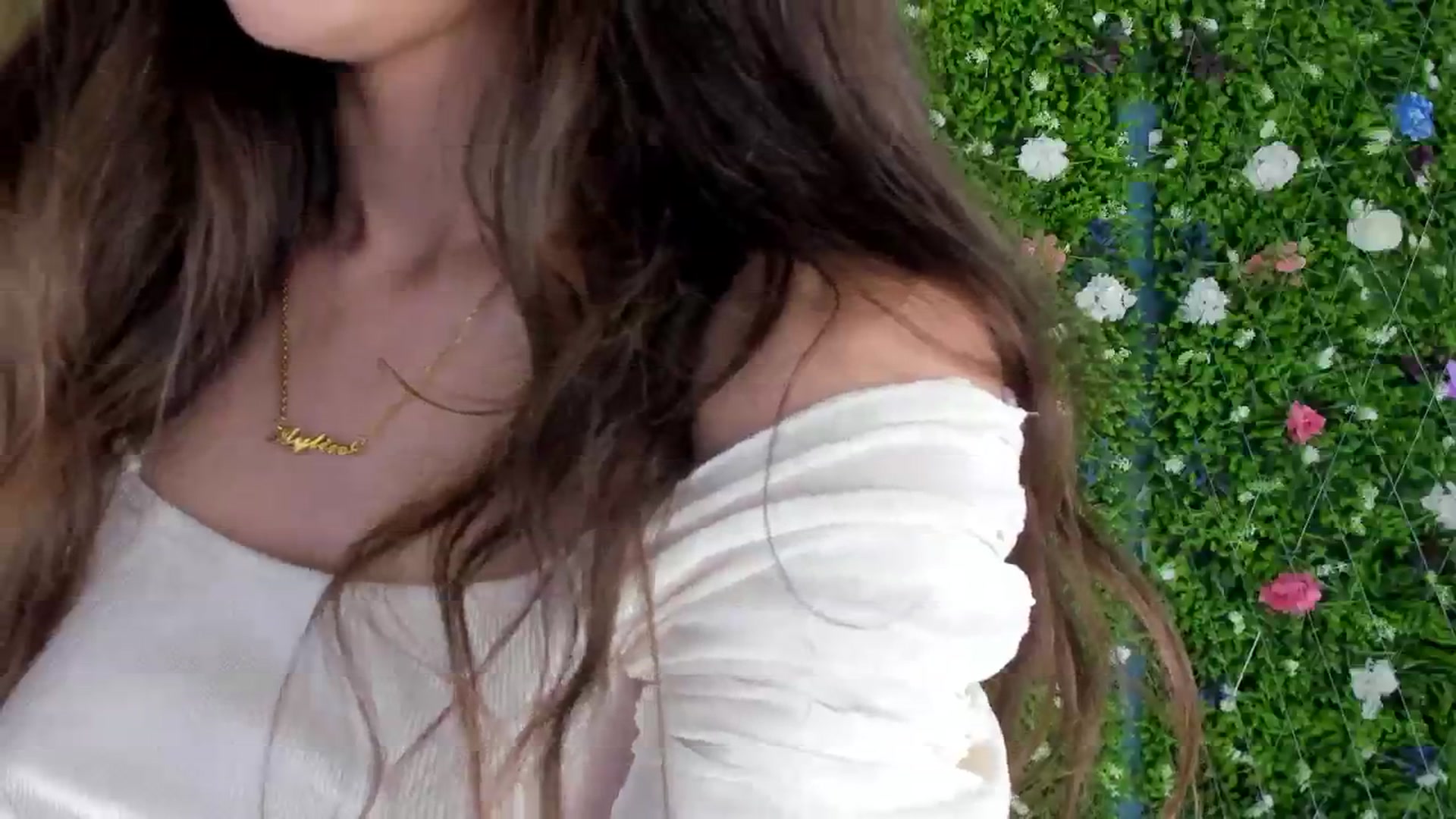 Gallery image thumbnail from BabyAylin's myfreecams stream on, 07/09/2025, 09:21 image 6 of 20
