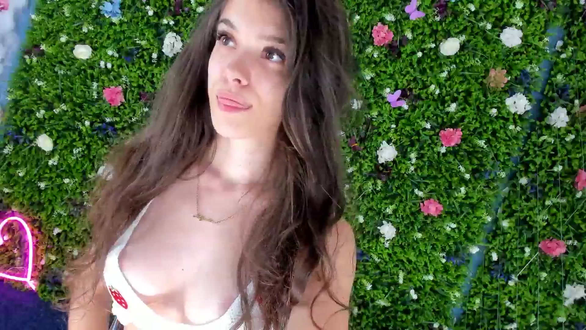 Gallery image thumbnail from BabyAylin's myfreecams stream on, 07/14/2025, 11:19 image 3 of 20