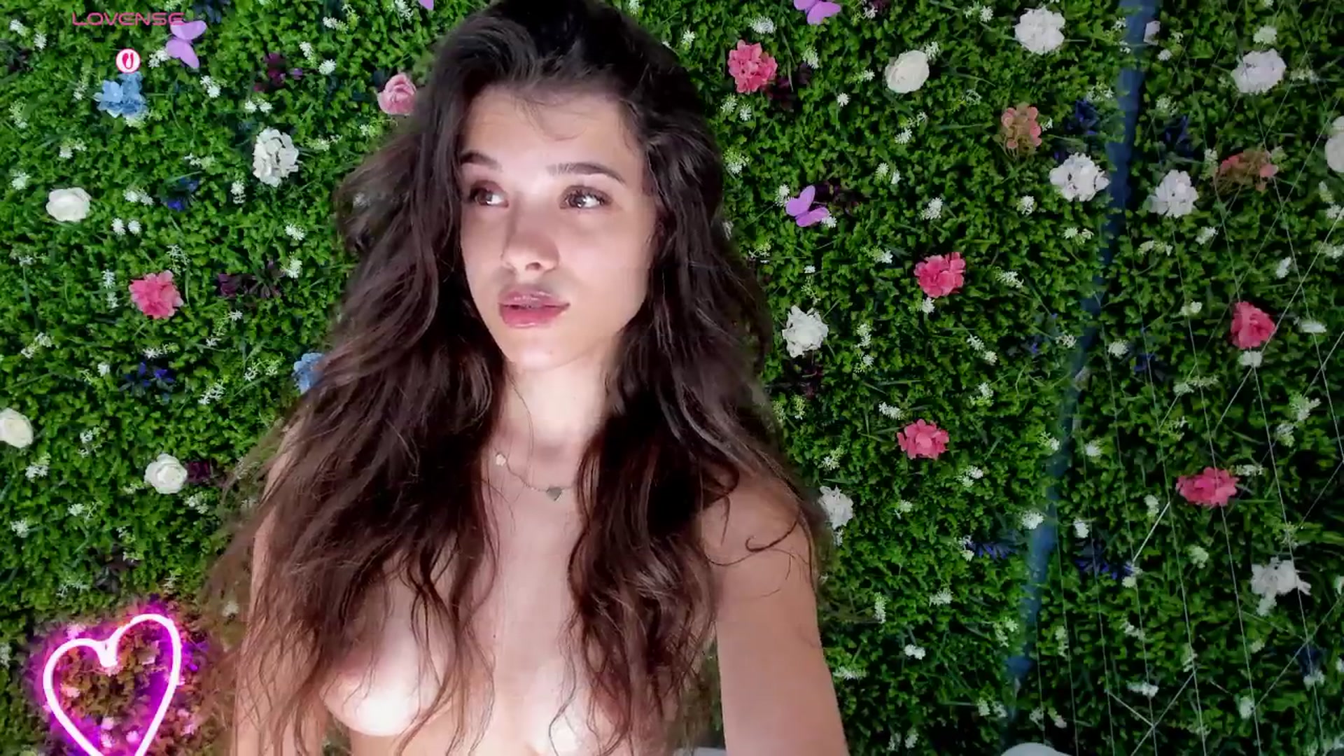 Gallery image thumbnail from BabyAylin's myfreecams stream on, 08/05/2025, 11:41 image 18 of 20