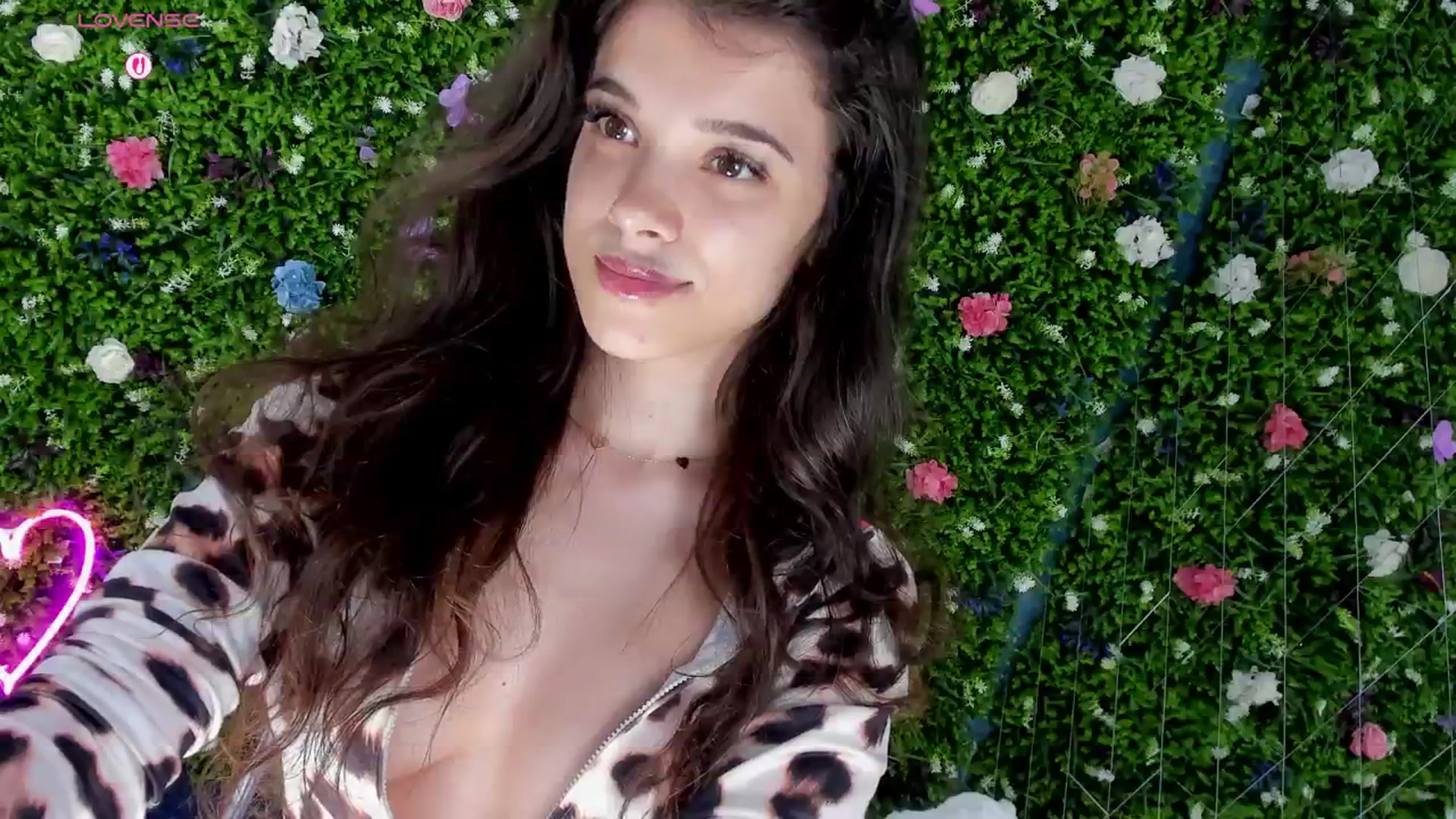 Gallery image thumbnail from BabyAylin's myfreecams stream on, 08/05/2025, 11:41 image 6 of 20